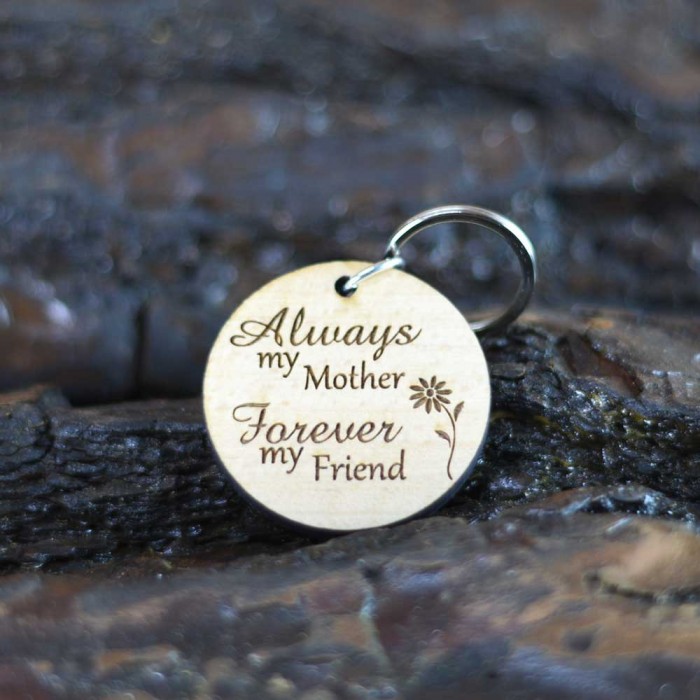 Wooden keychain gift for mom