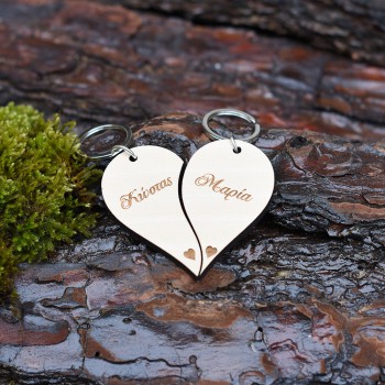 Wooden heart with keychain 