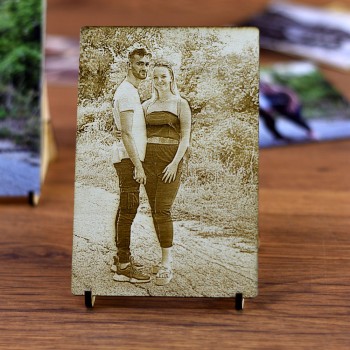 Engraving a photo on wood 1