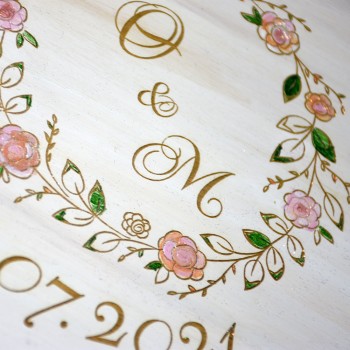 Wooden crown case in white color personified with monogramsΧ 